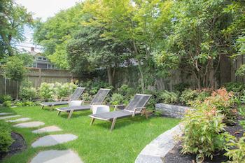 outdoor lawn at 26 pleasant street in downtown nantucket